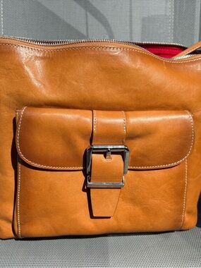 Cavalcanti Honey Tan Leather crossbody or hand Bag with Top Stitching